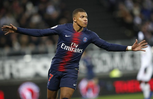 Mbappe Boltdan yüksək sürət nümayiş etdirib